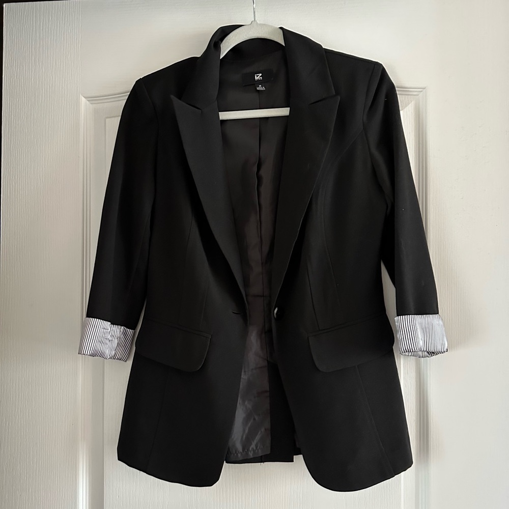 Woman’s black blazer size medium